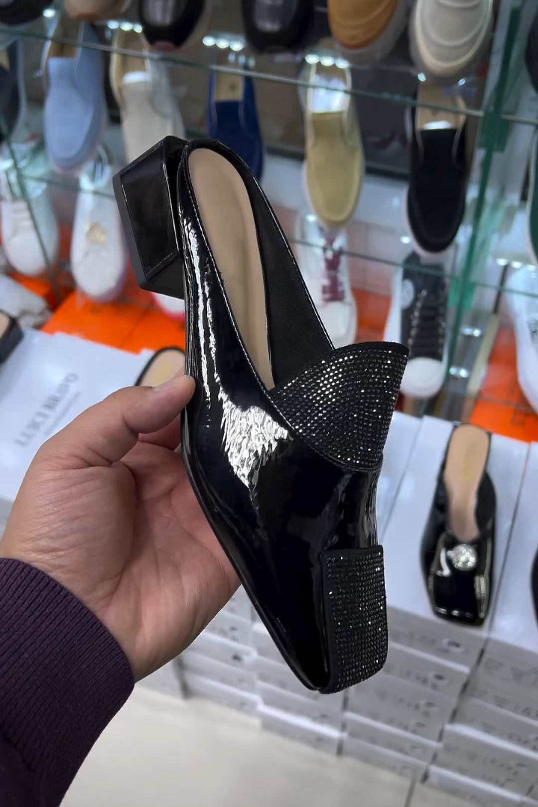 Stylish Patent Leather Sequined Block Heel Slippers