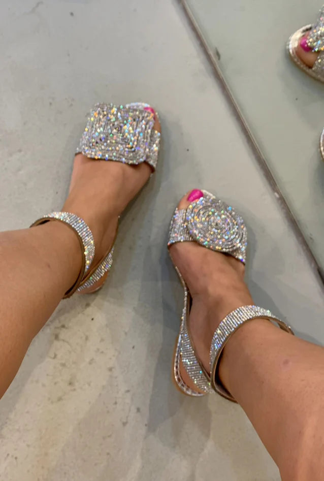 Flat Bottomed Rhinestone Woven Velcro Sandals
