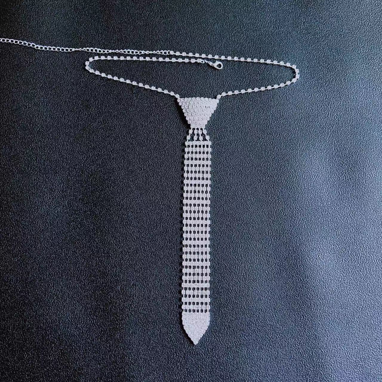 Dazzle Tie&Head Chain