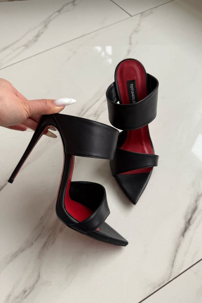 ELEN Black Mules
