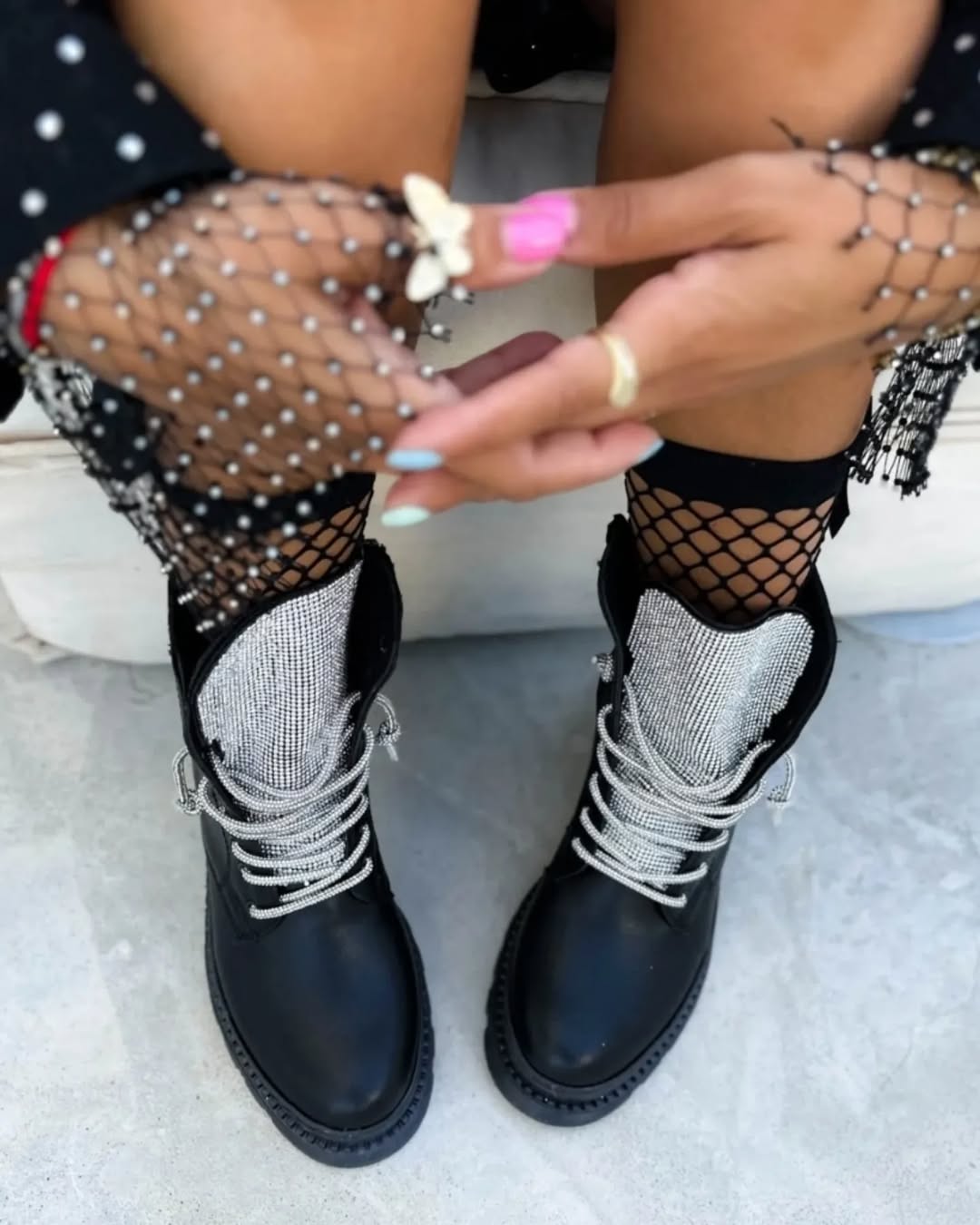 Silver Duck Tongue Diamond Black Boots