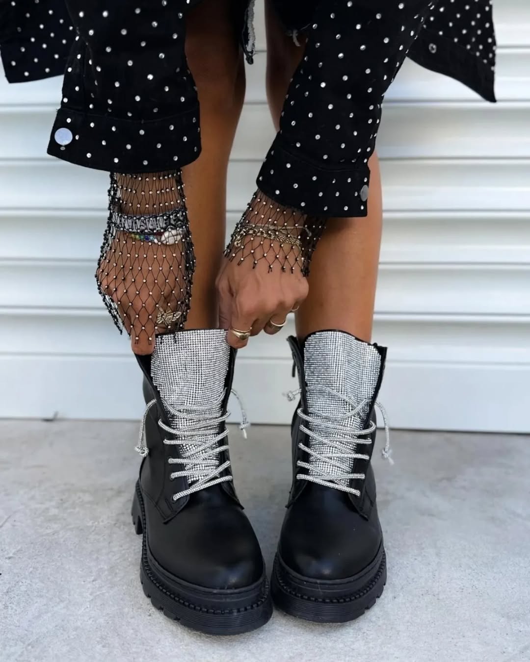 Silver Duck Tongue Diamond Black Boots