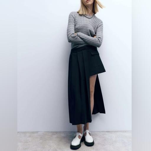 Woman Asymmetrical Pleated Skirt